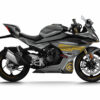 CF-MOTO-450-SR-450-SS-22-à-24-Haroc-Gris-3D Le kit déco Haroc pour la 450 SR CF MOTO est conçu pour transformer l'esthétique de votre moto avec un style unique et percutant. Disponible en trois couleurs – gris, pistache et rouge