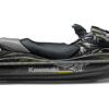 Le Kit Déco STX-15F Energy apporte une nouvelle dynamique à votre jet ski Kawasaki. Ce design combine des lignes sportives et des contrastes puissants pour transformer instantanément le look de votre STX-15F.