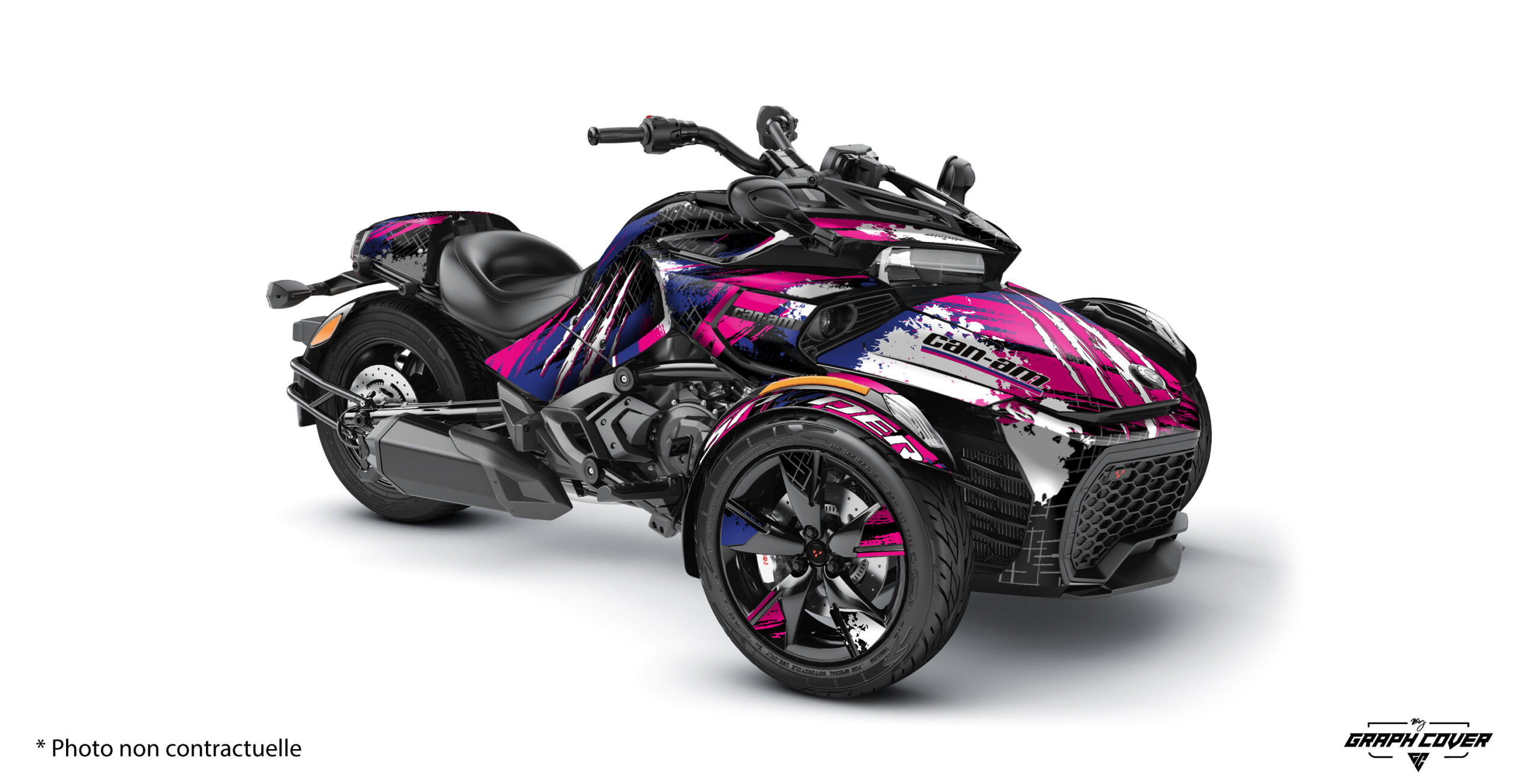 Spyder-F3-et-F3S-Rift-Bleu-Rose_3D Le Kit déco Spyder F3 Rift transforme votre Can-Am Spyder grâce à un design dynamique. Personnalisez couleurs, logos et finitions pour un style unique.