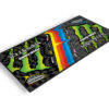 TAPISMOTOMODEL4VERT95x200_3D Le tapis environnemental Monster Modèle 4 incarne la puissance, l’adrénaline et le style unique de la marque iconique du sport mécanique.