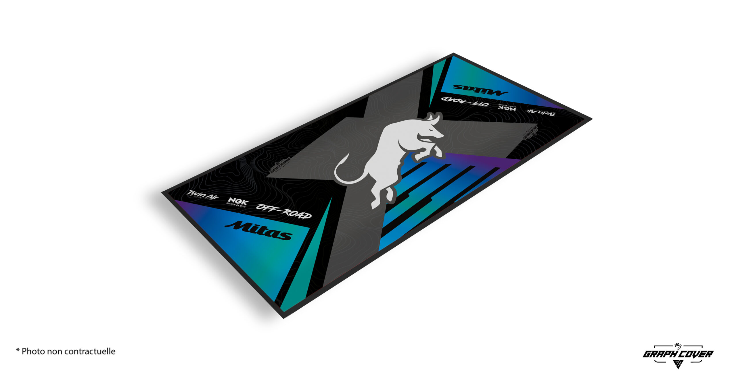 Le tapis environnemental moto Tyr Modèle 4 s’impose comme un hommage à la puissance et à la détermination des riders off-road.