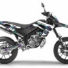Stickers Derbi Xtreme 50 Nox : kit déco full au style sombre et moderne. Design graphique percutant, couleurs personnalisables et finitions au choix.
