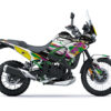 Kit-déco-Kawasaki-KLE-500---26+-Groovy-Blanc-3D Kit déco Kawasaki KLE 500 Groovy rétro racing coloré. Disponible en version Light ou Full, personnalisable et finitions premium. Fabrication française.